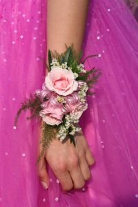 856874_close-uppink_dressflower-arm-hand.jpg