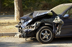 Vince Wilfork pulled a car crash victim out of her car with one