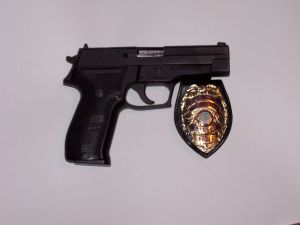 sig-40-and-badge-158060-m.jpg